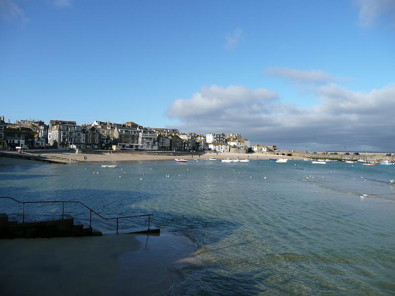 P1000739- St Ives.JPG - St Ives - admirable bourgade du bord de mer devenu depuis le XXème siècle un repaire d'artistes